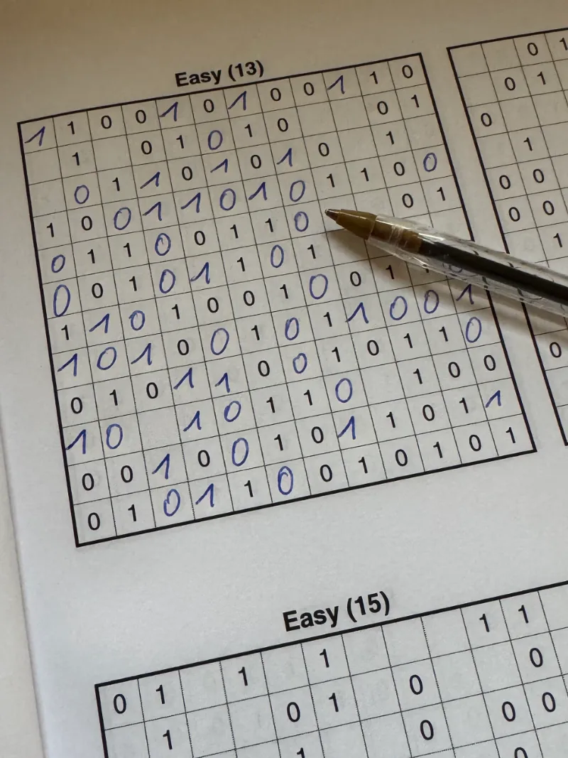 Binary Puzzle book 12x12 standard edition sample puzzle filled